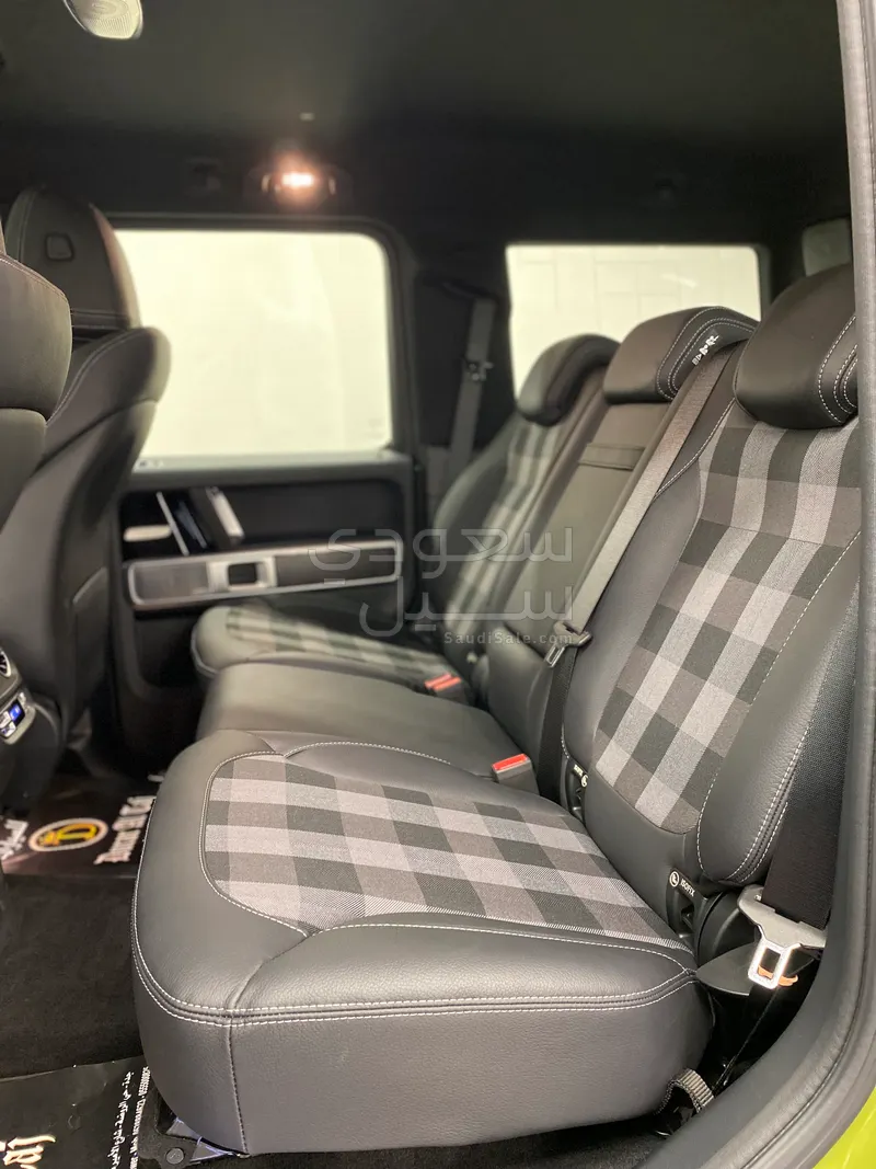 2025 مرسيدس - بنز جي 500 أي إم جي