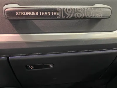 2025 مرسيدس - بنز جي 500 أي إم جي