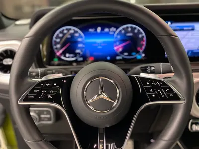 2025 مرسيدس - بنز جي 500 أي إم جي