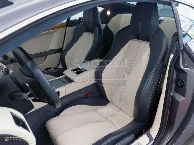 2009 استون مارتن دي بي 9