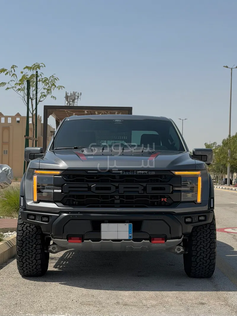 2025 فورد اف 150 رابتور ار