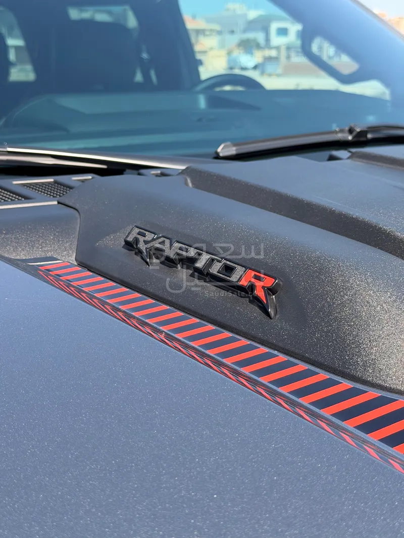 2025 فورد اف 150 رابتور ار