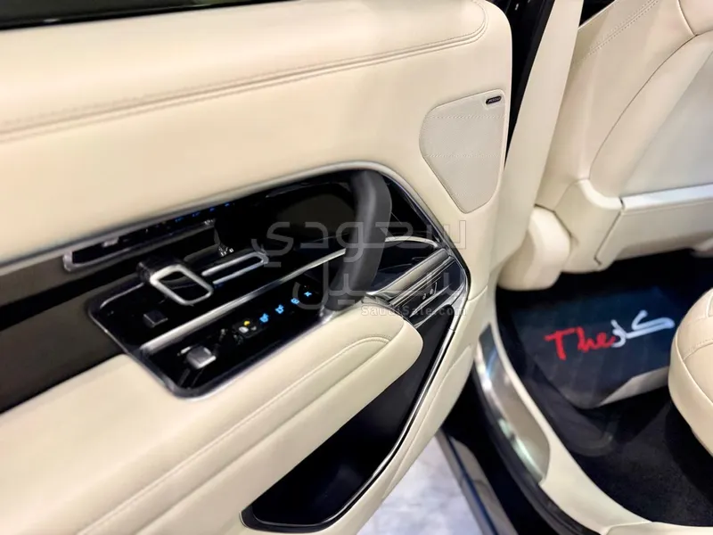 2023 لاند روفر رينج روفر فوج اس اي