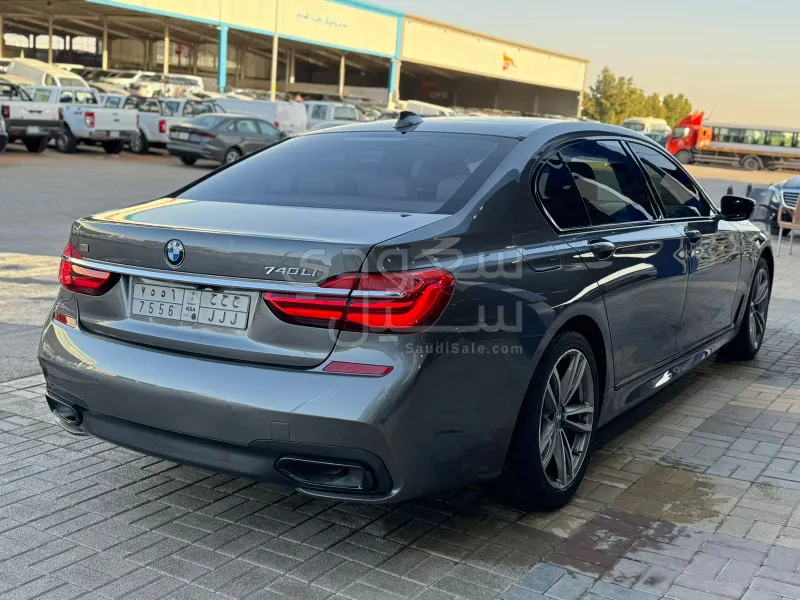 2016 بي ام دبليو الفئة السابعة 740 إل أي