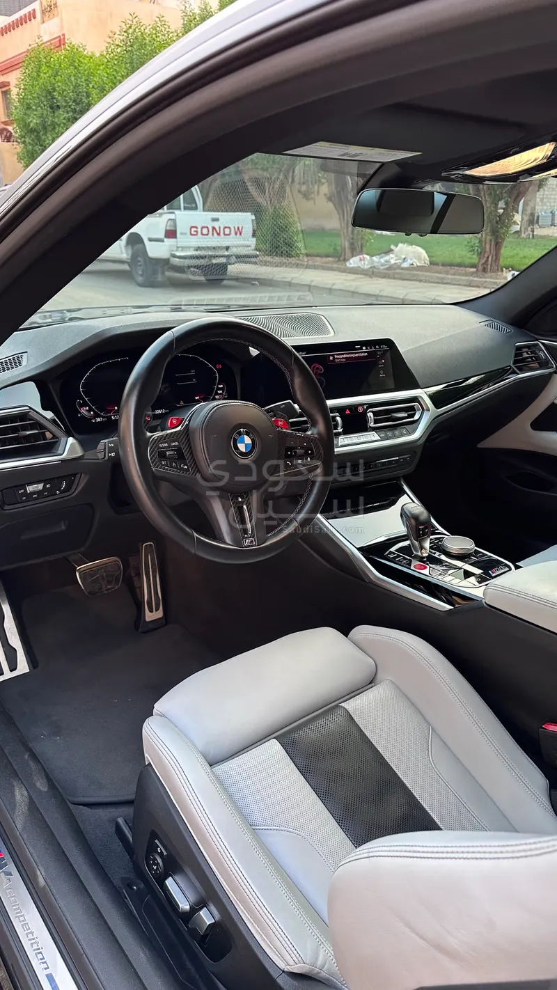 2022 بي ام دبليو الفئة ام إم 4 كومبيتيشن