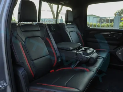 2025 دودج رام تي ار اكس