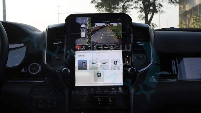 2025 دودج رام تي ار اكس