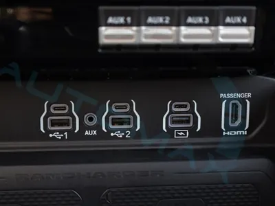 2025 دودج رام تي ار اكس