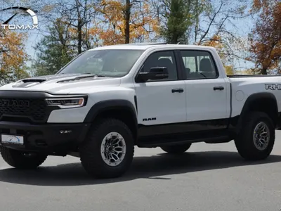 2025 دودج رام تي ار اكس