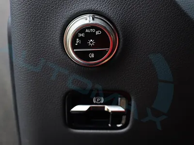 2026 مرسيدس - بنز جي إل سي 200 اي ام جي