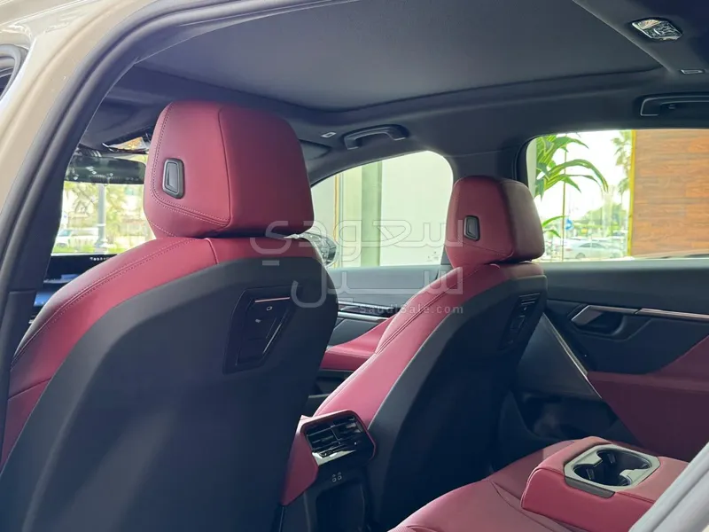 2025 بي ام دبليو الفئة الخامسة 520 أي