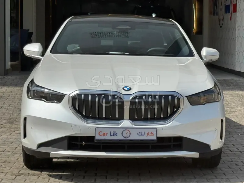 2025 بي ام دبليو الفئة الخامسة 520 أي