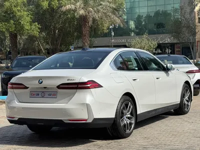 2025 بي ام دبليو الفئة الخامسة 520 أي