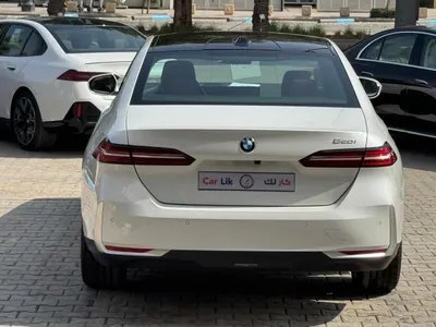 2025 بي ام دبليو الفئة الخامسة 520 أي