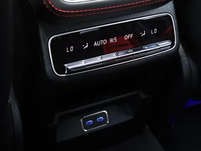 2026 مرسيدس - بنز جي إل إي 53 أي إم جي