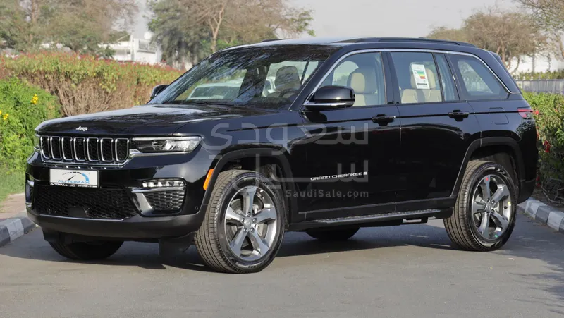 2025 جييب جراند شيروكي ليمتد بلس