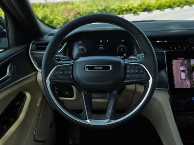 2025 جييب جراند شيروكي ليمتد بلس