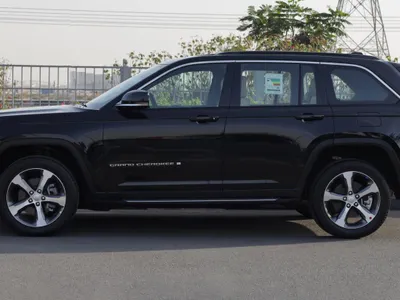 2025 جييب جراند شيروكي ليمتد بلس