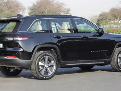 2025 جييب جراند شيروكي ليمتد بلس