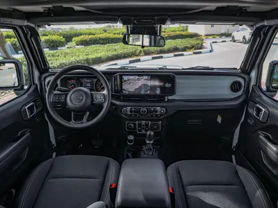 2025 جييب رانجلر سبورت