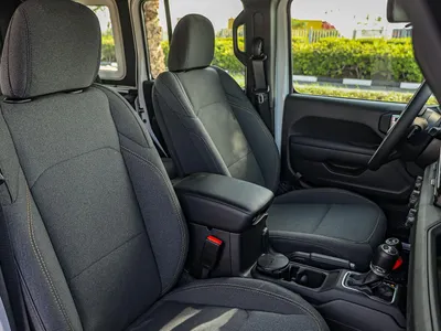 2025 جييب رانجلر سبورت