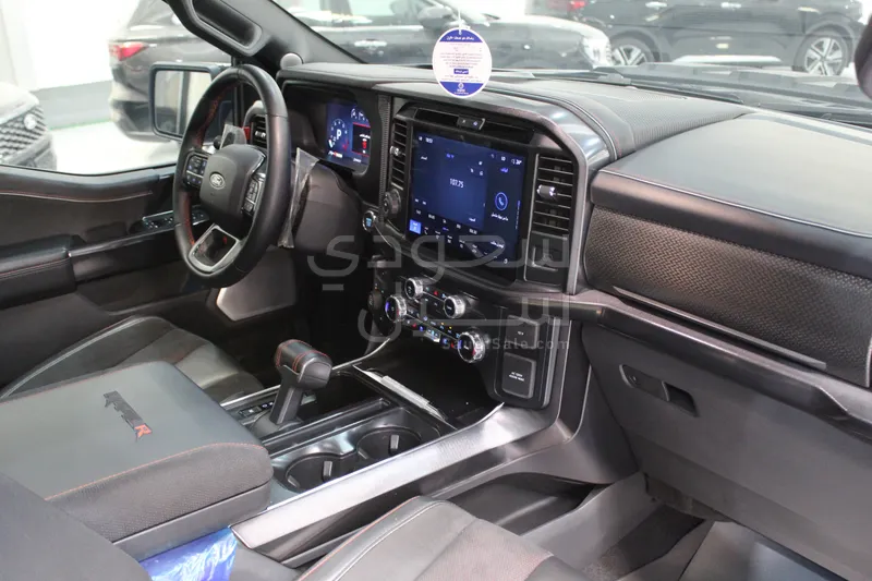 2025 فورد اف 150 رابتور ار