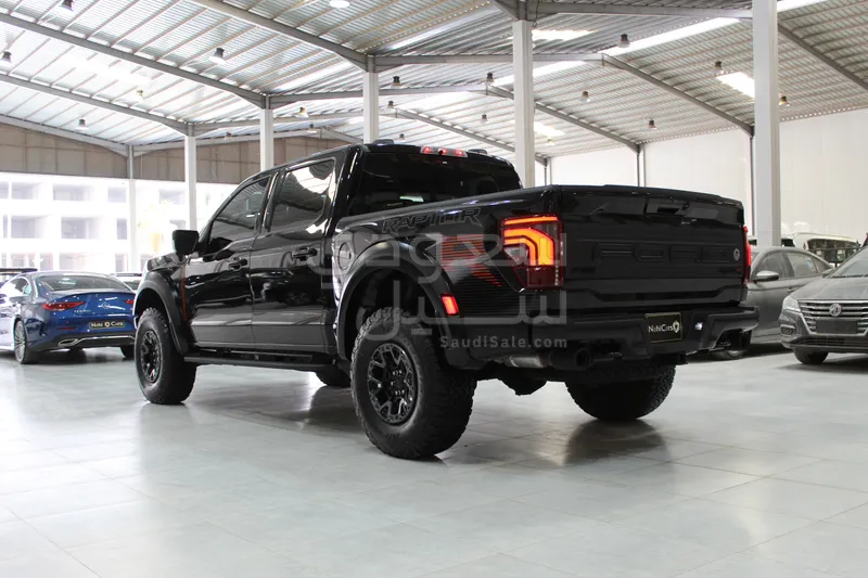 2025 فورد اف 150 رابتور ار