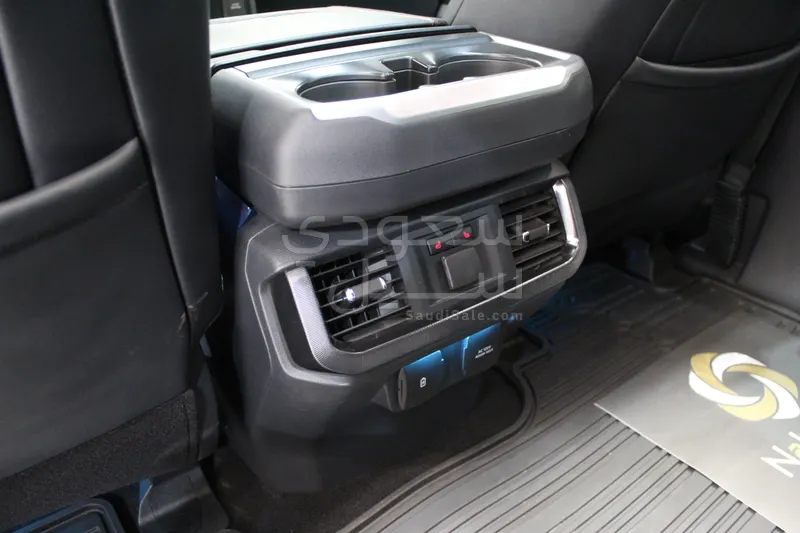 2025 فورد اف 150 رابتور ار