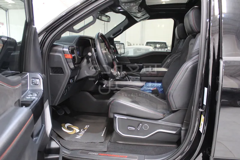 2025 فورد اف 150 رابتور ار