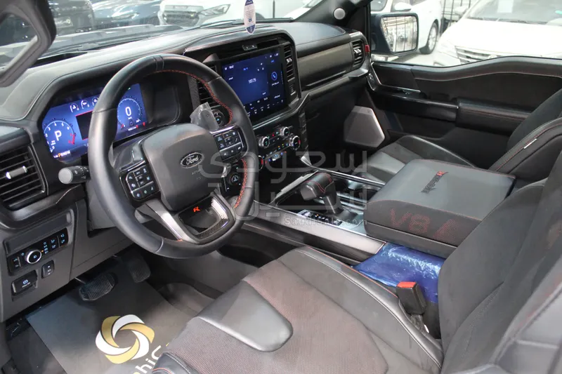 2025 فورد اف 150 رابتور ار