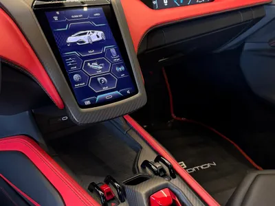 2024 لمبرجيني ريفويلتو