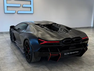 2024 لمبرجيني ريفويلتو