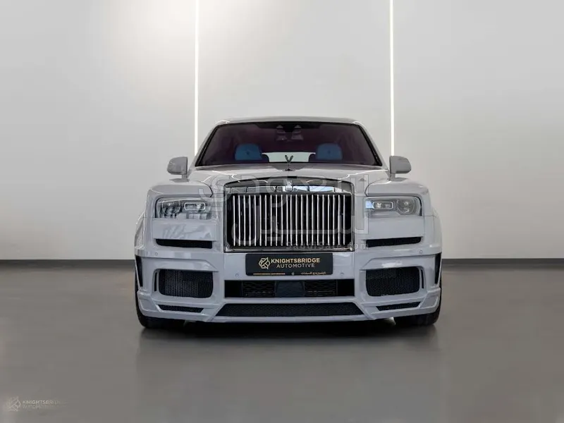 2022 رولز رويس كولينان بلاك بادج