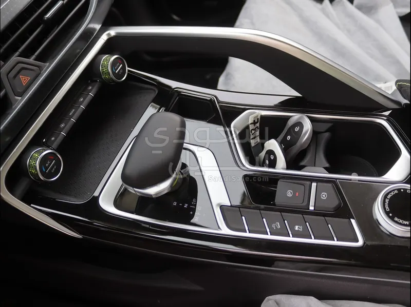 2024 جيلي توجيلا