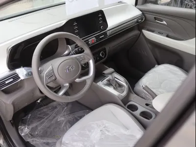 2025 هيونداي ستاريا