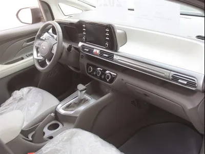 2025 هيونداي ستاريا