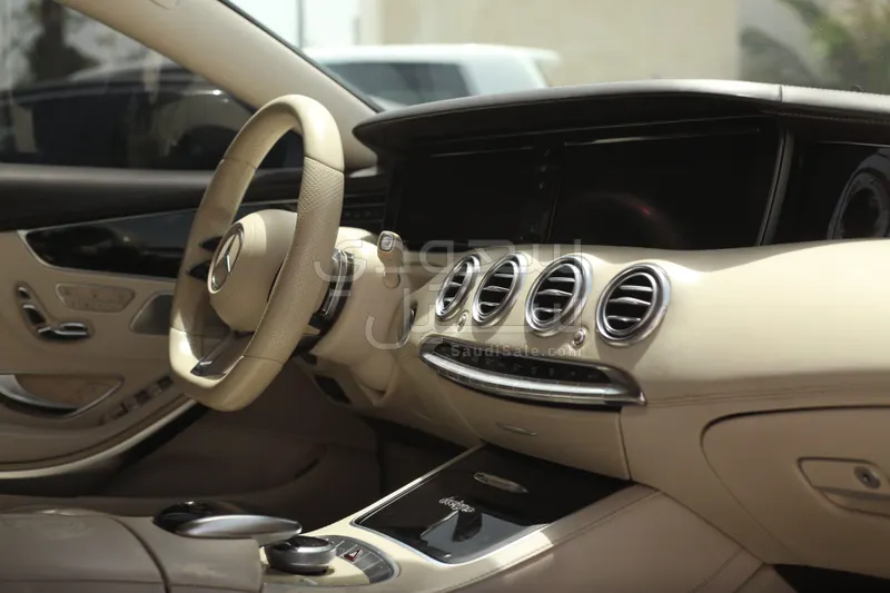 2015 مرسيدس - بنز إس 63 كوبيه