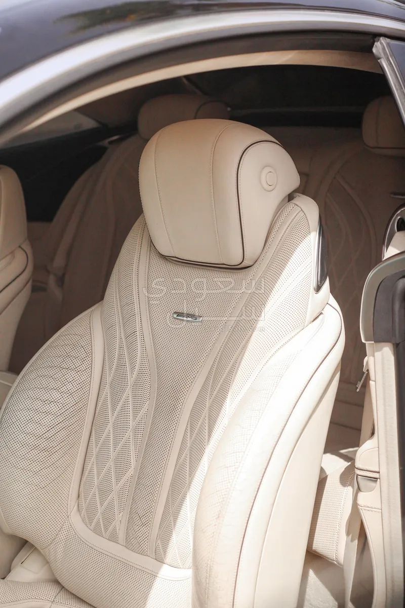 2015 مرسيدس - بنز إس 63 كوبيه