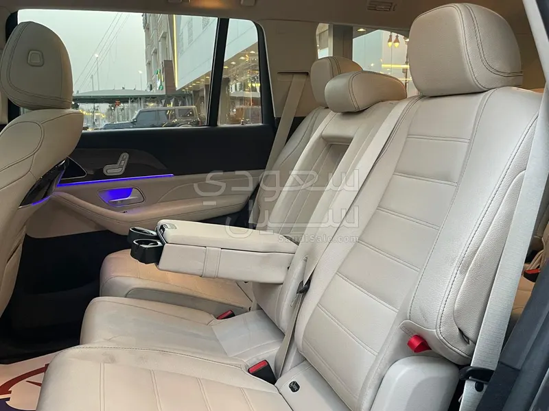 2022 مرسيدس - بنز جي إل إس 450