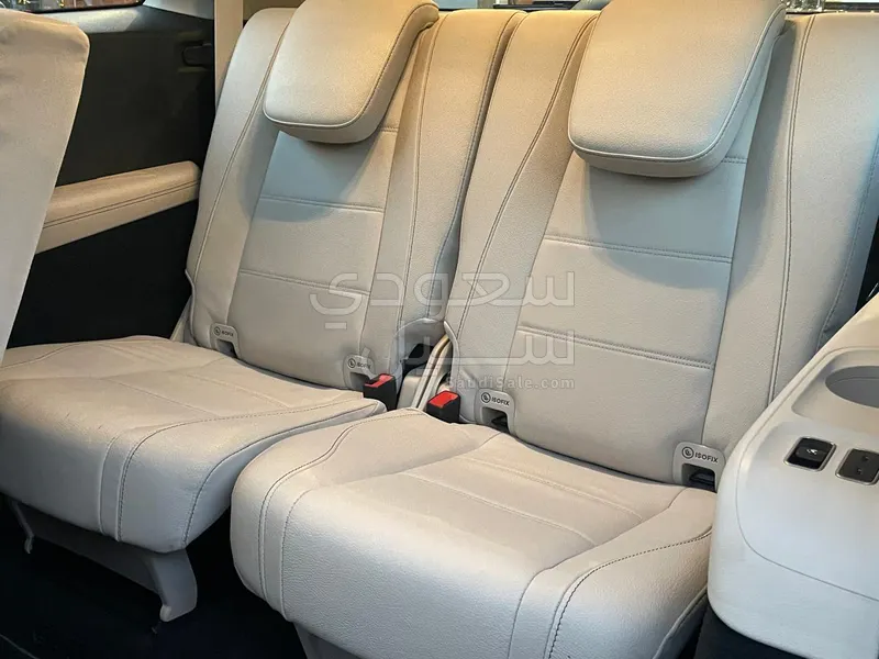 2022 مرسيدس - بنز جي إل إس 450