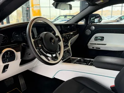 2025 رولز رويس سبيكتر بلاك بادج