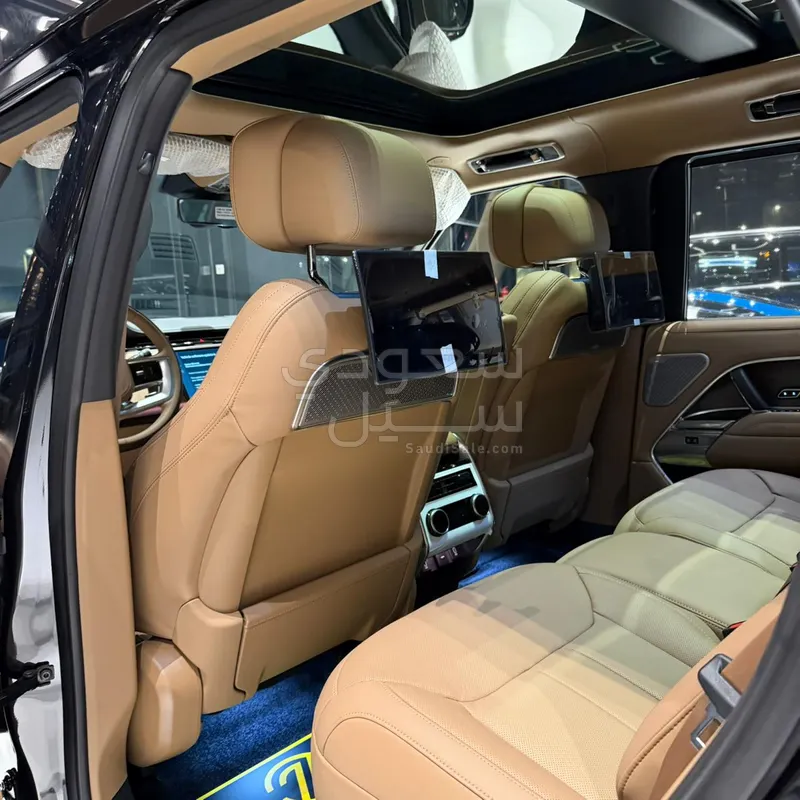 2026 لاند روفر رينج روفر اوتوبيوغرافي