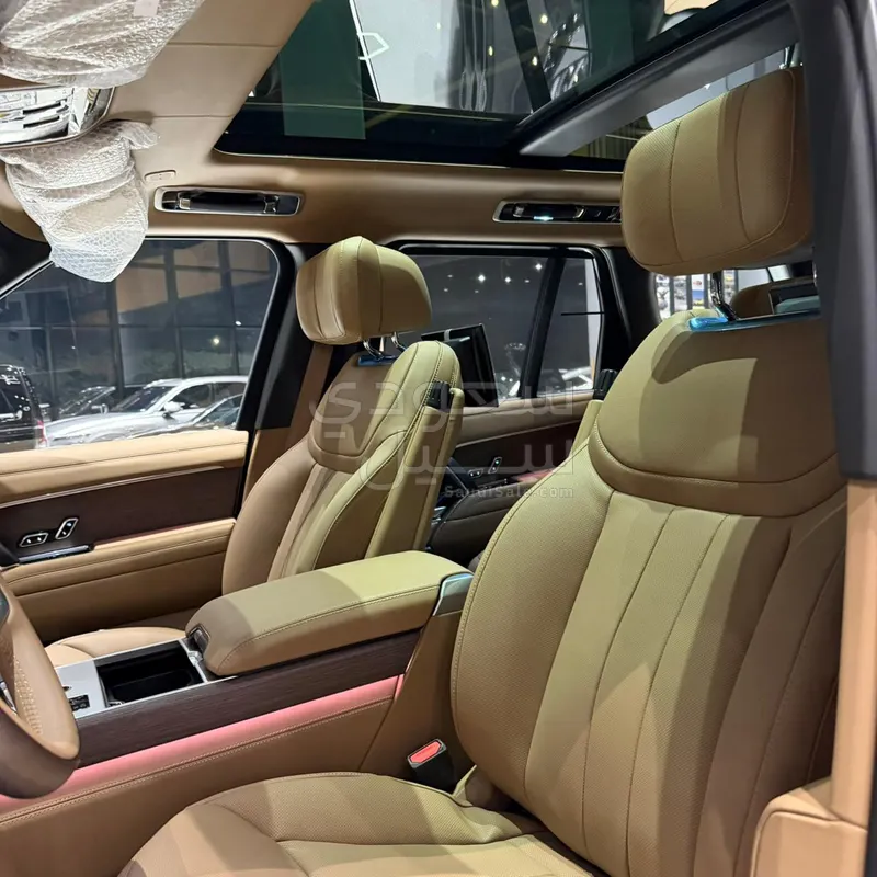 2026 لاند روفر رينج روفر اوتوبيوغرافي