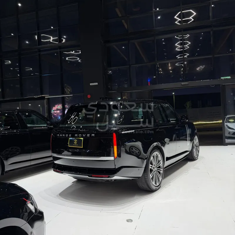 2026 لاند روفر رينج روفر اوتوبيوغرافي