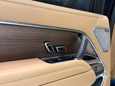 2026 لاند روفر رينج روفر اوتوبيوغرافي