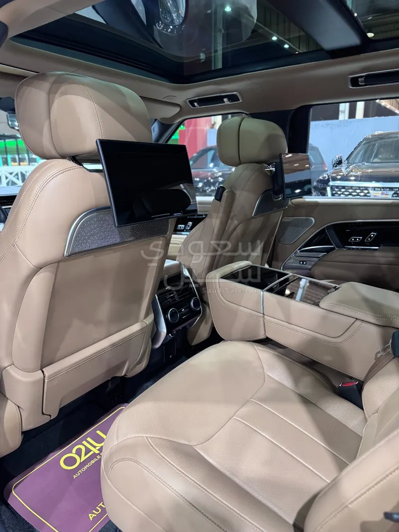 2025 لاند روفر رينج روفر اوتوبيوغرافي