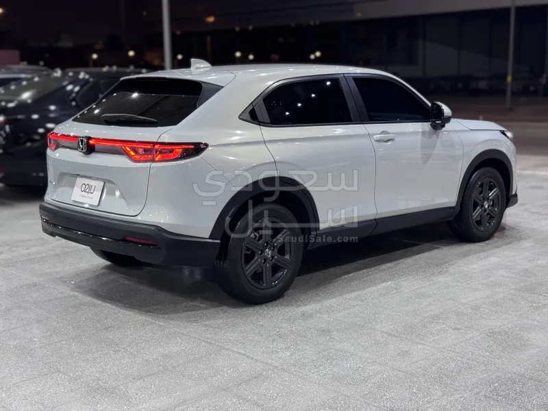 2025 هوندا اتش ار في