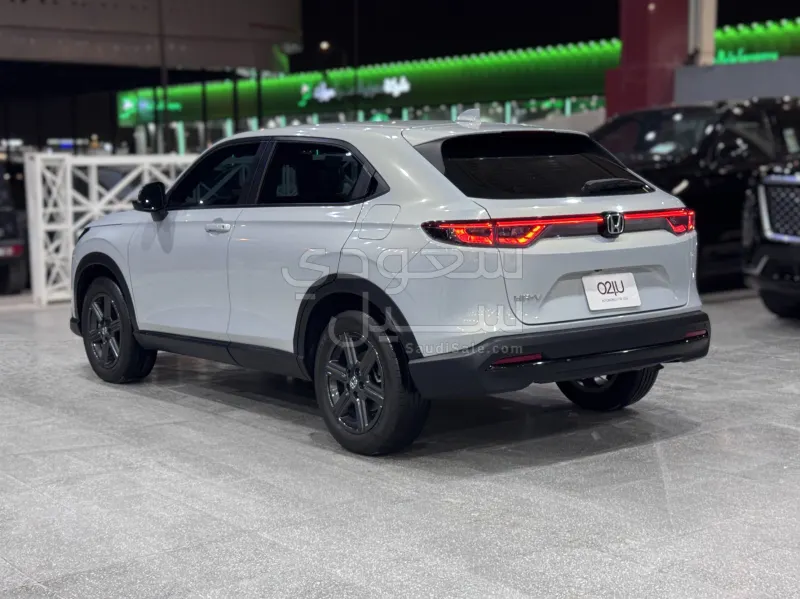 2025 هوندا اتش ار في