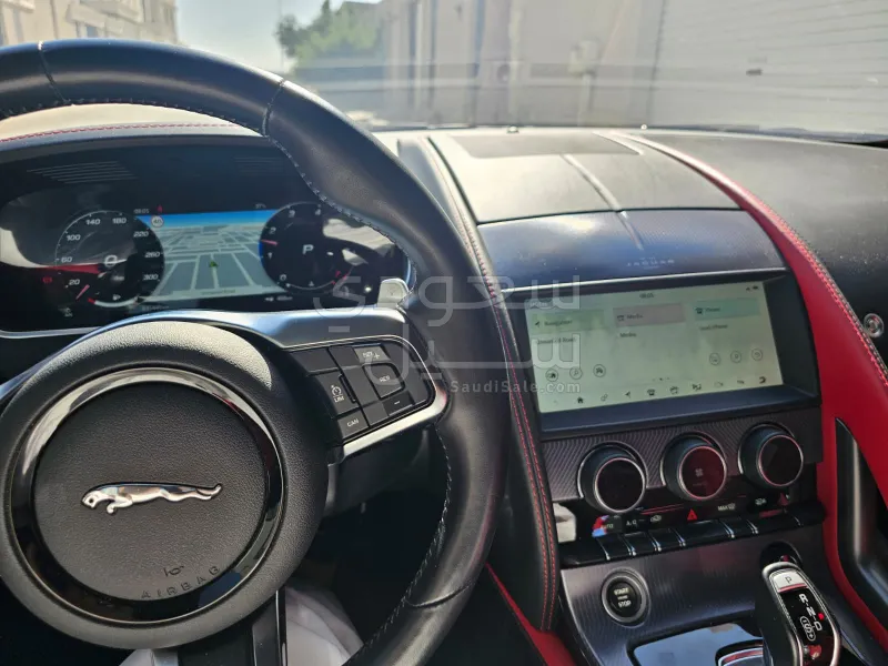 2021 جاكوار اف-تايب ار