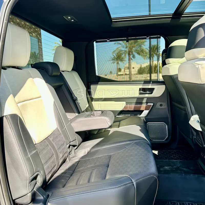 2024 تويوتا تندرا كابستون